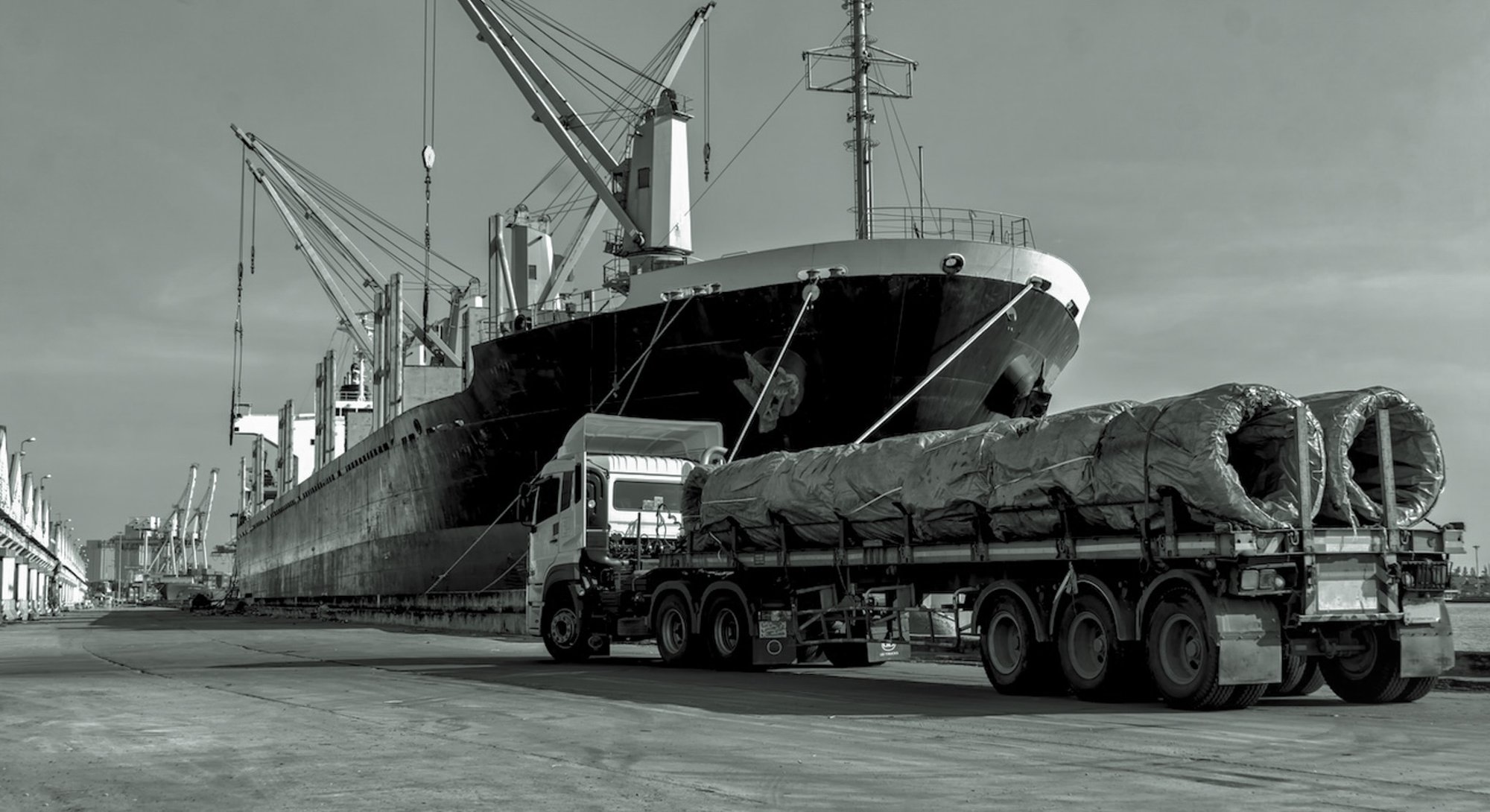 container-ship-and-truck-container-2025-01-29-08-20-50-utc