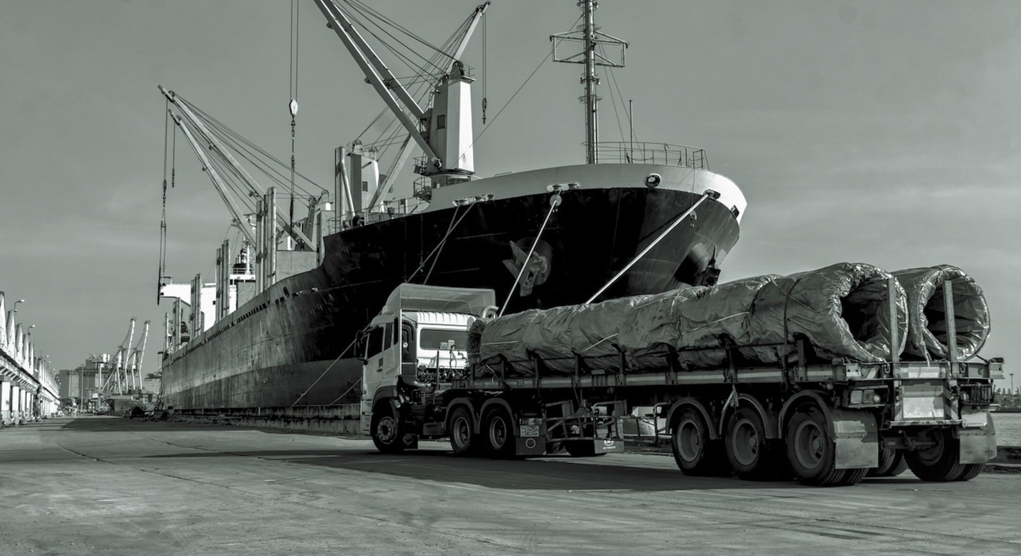 container-ship-and-truck-container-2025-01-29-08-20-50-utc